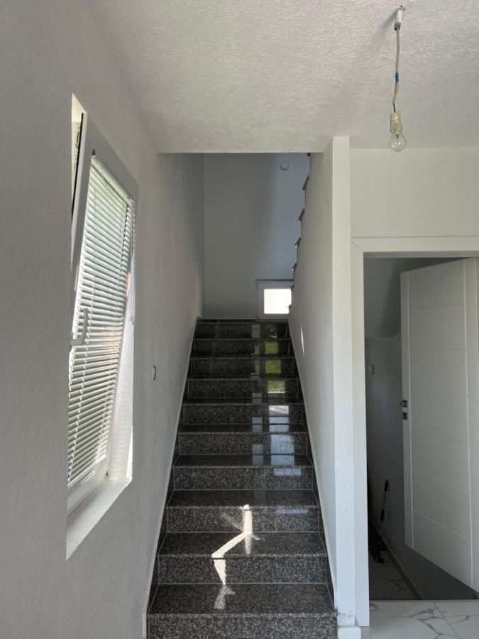 Duca Apartmani พลาฟ ภายนอก รูปภาพ