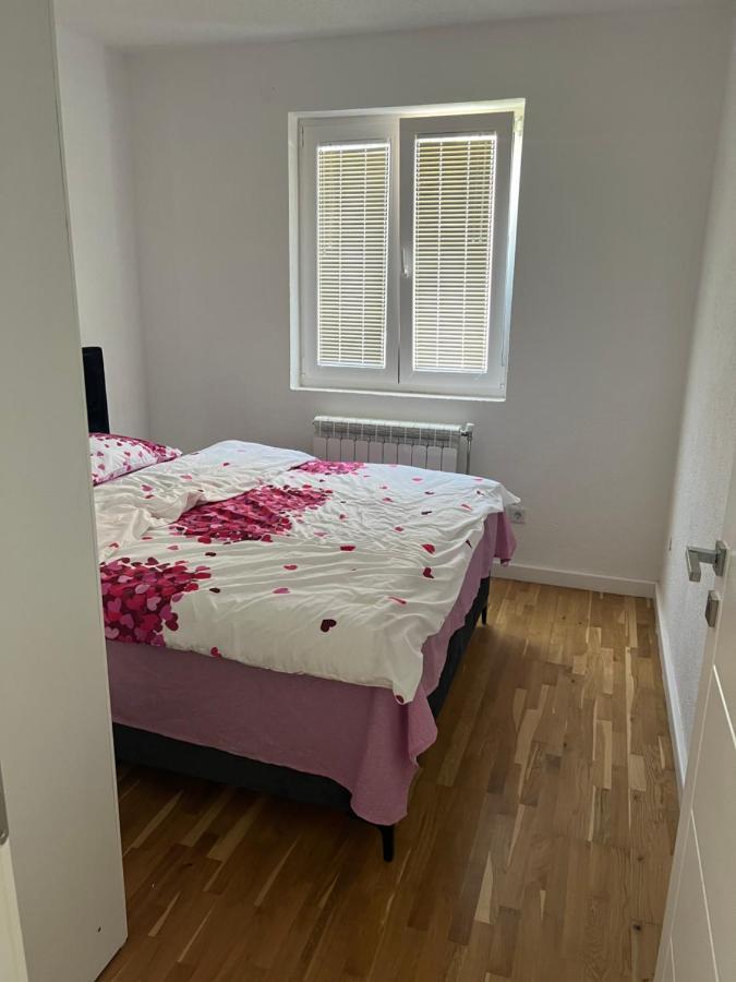 Duca Apartmani พลาฟ ภายนอก รูปภาพ