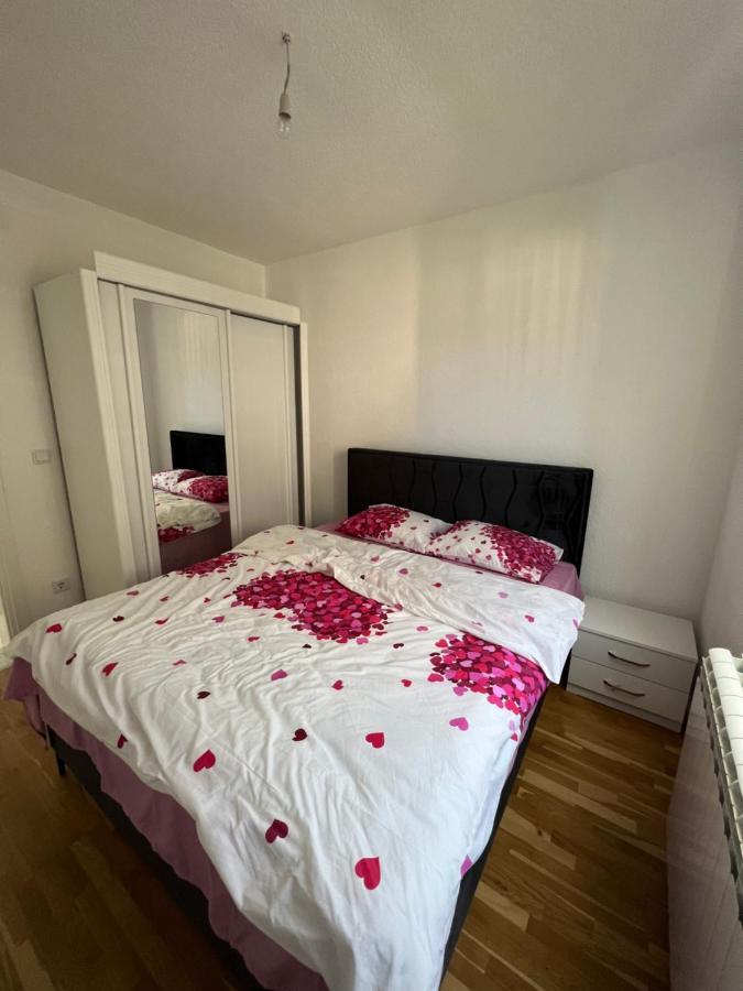 Duca Apartmani พลาฟ ภายนอก รูปภาพ